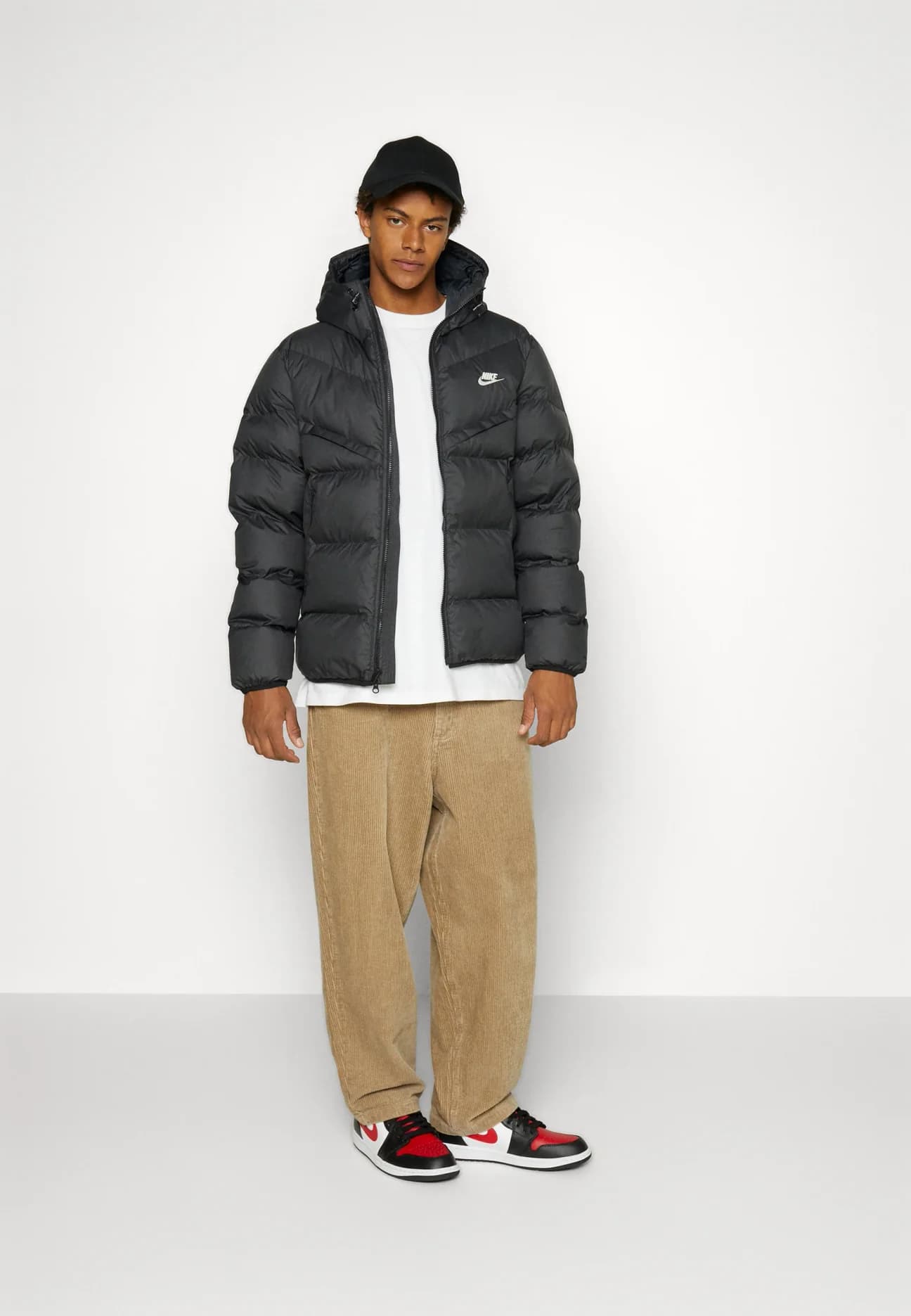 Nike Windrunner PrimaLoft Storm-FIT Şişme Mont, Siyah — image 3 of 3